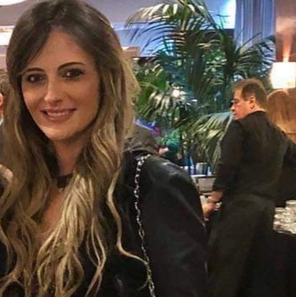 Meet your Posher, Christine - Picture 1 of 1